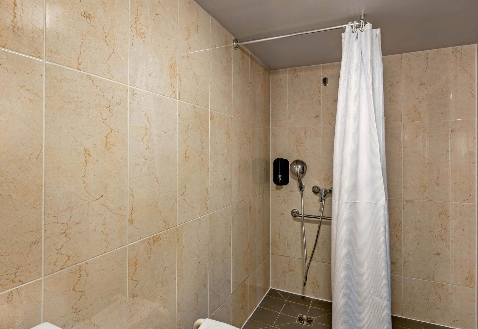 B&B Hotel Quimper Nord Douarnenez מראה חיצוני תמונה